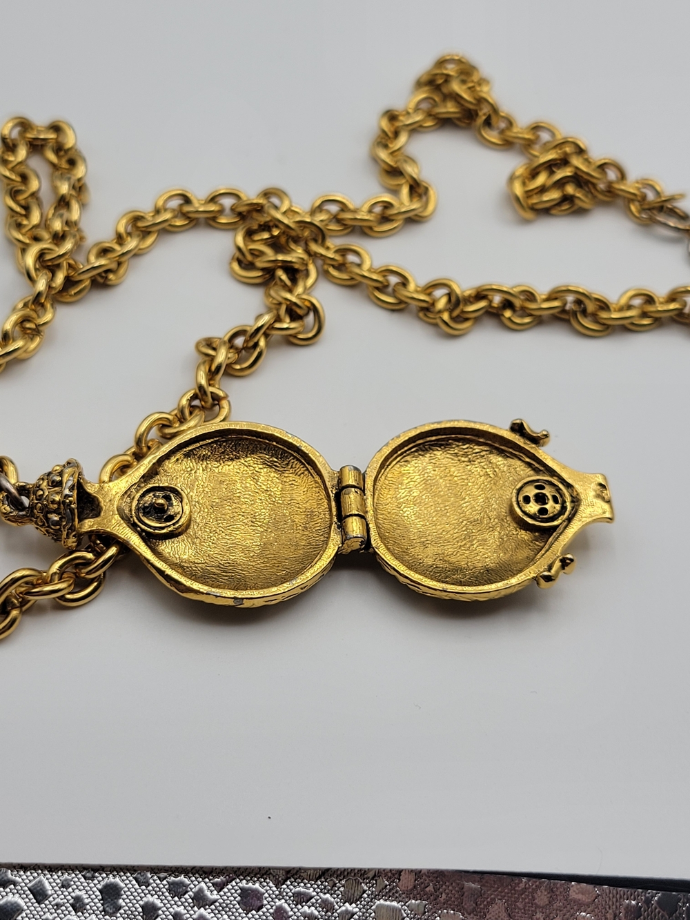 Vintage Gold tone Unmarked Perfume bottle Long Necklace - Picture 5 of 7